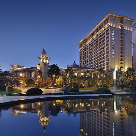 Howard Johnson Agile Plaza Chengdu Bagian luar foto