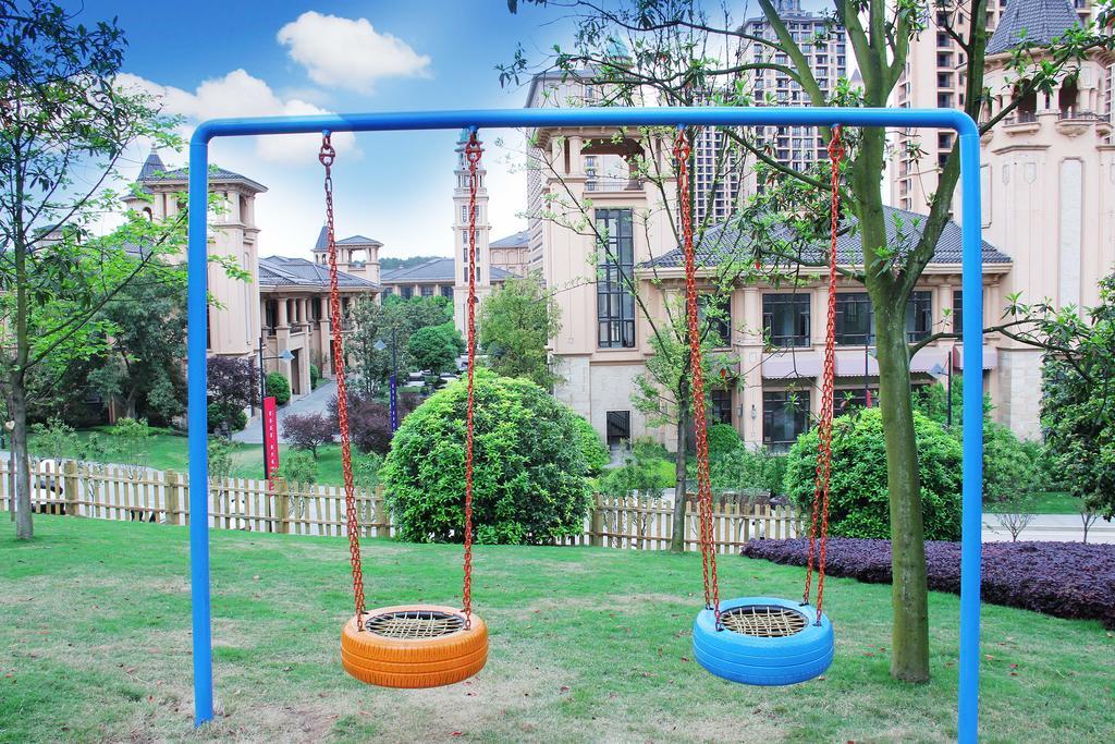 Howard Johnson Agile Plaza Chengdu Bagian luar foto